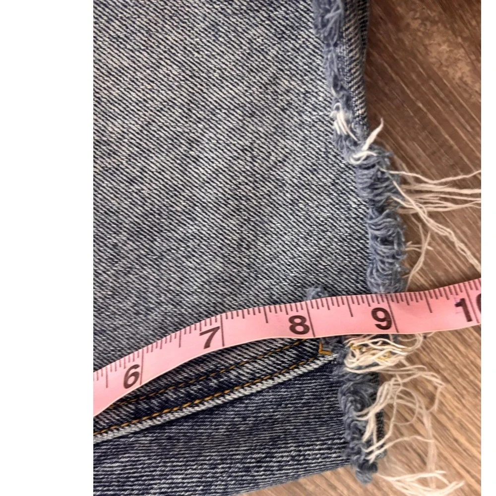 TNR Jeans Women's Distressed Denim Bermuda Shorts Blue Medium Wash Size 27